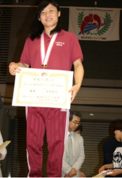須崎優衣の姉・麻衣がレスリング大会で優勝